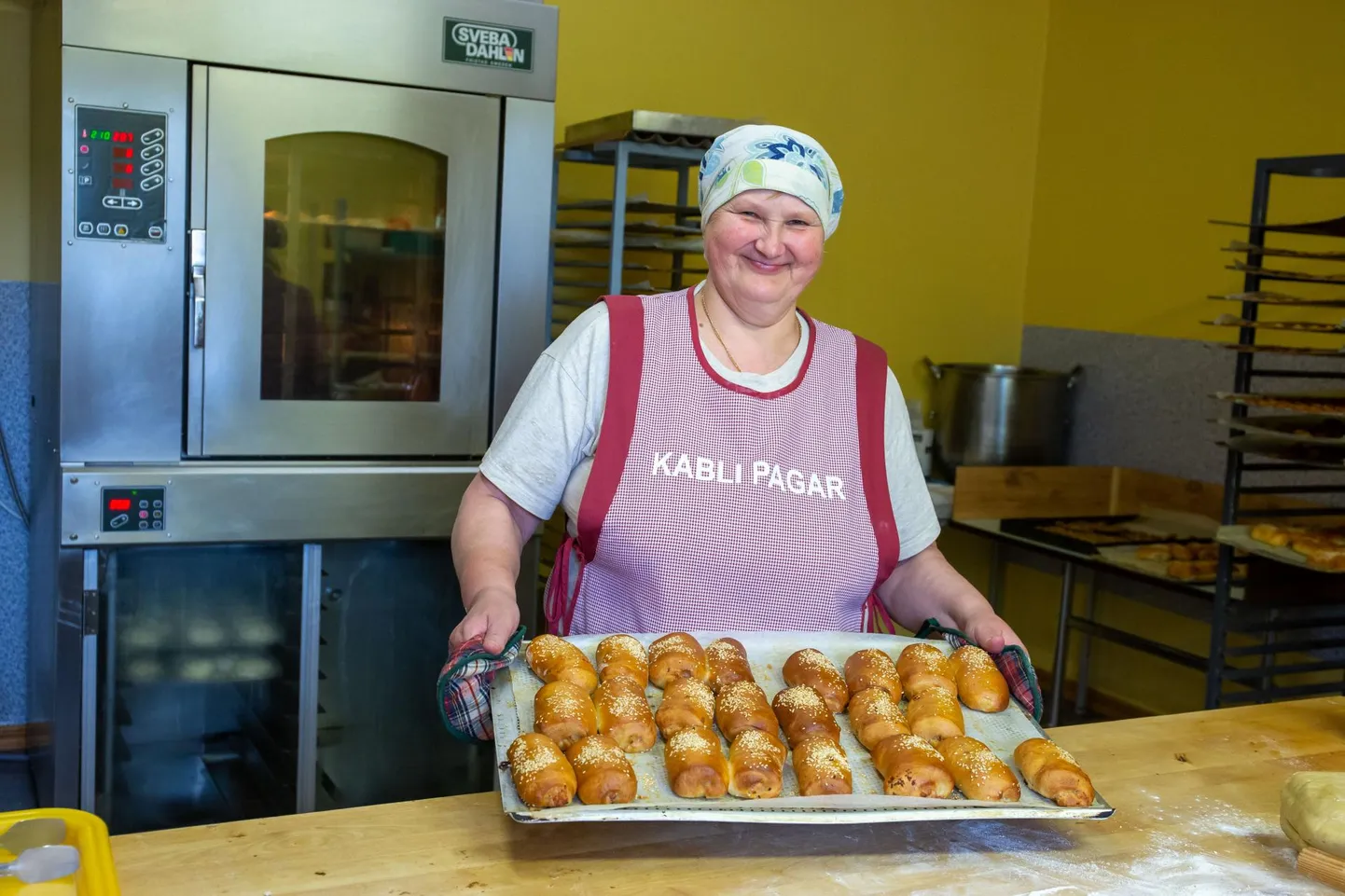 Kabli Pagari pereettevõtte üks pagareid on Urve Kurm, kes küpsetab vahetuses 500–700 saiakest.