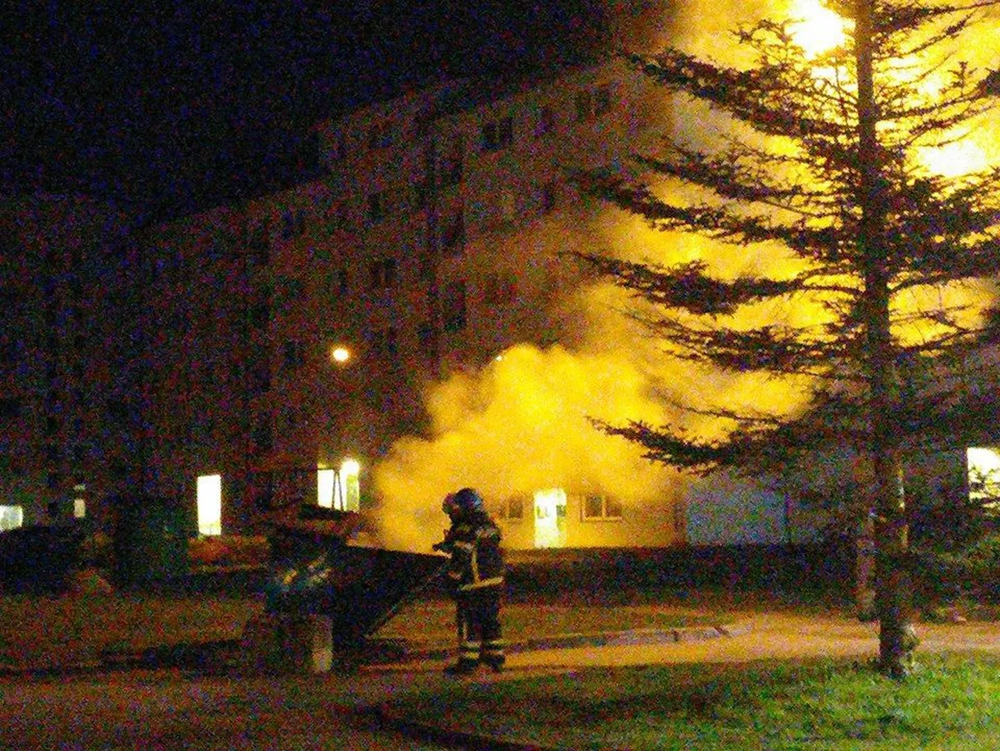 Öised prügikastipõlengud Pärnus.