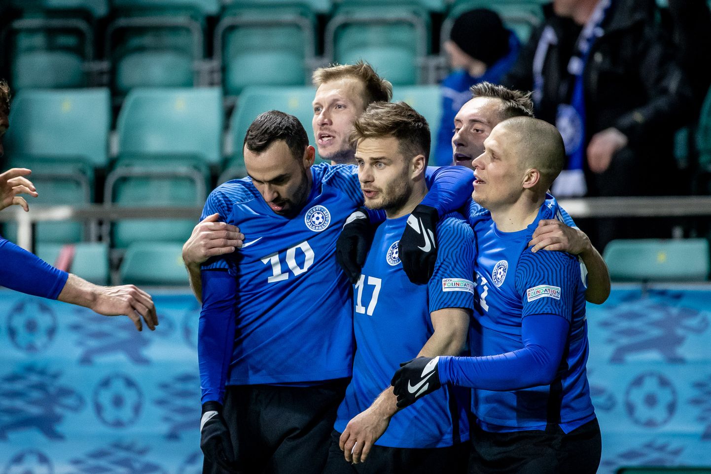 Eesti koondis 24. märtsil 2022. aastal, kui kohtuti Küprosega. Ragnar Klavani (tagumises reas vasakul) jaoks tähistas see 128. koondisemängu.