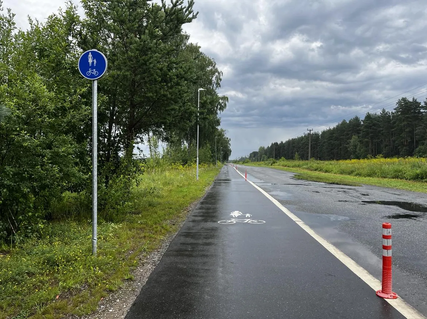 Kiviõli Püssiga ühendavast kergliiklusteest on tehtud vaid üks lõik, kogu tee valmib aasta pärast.