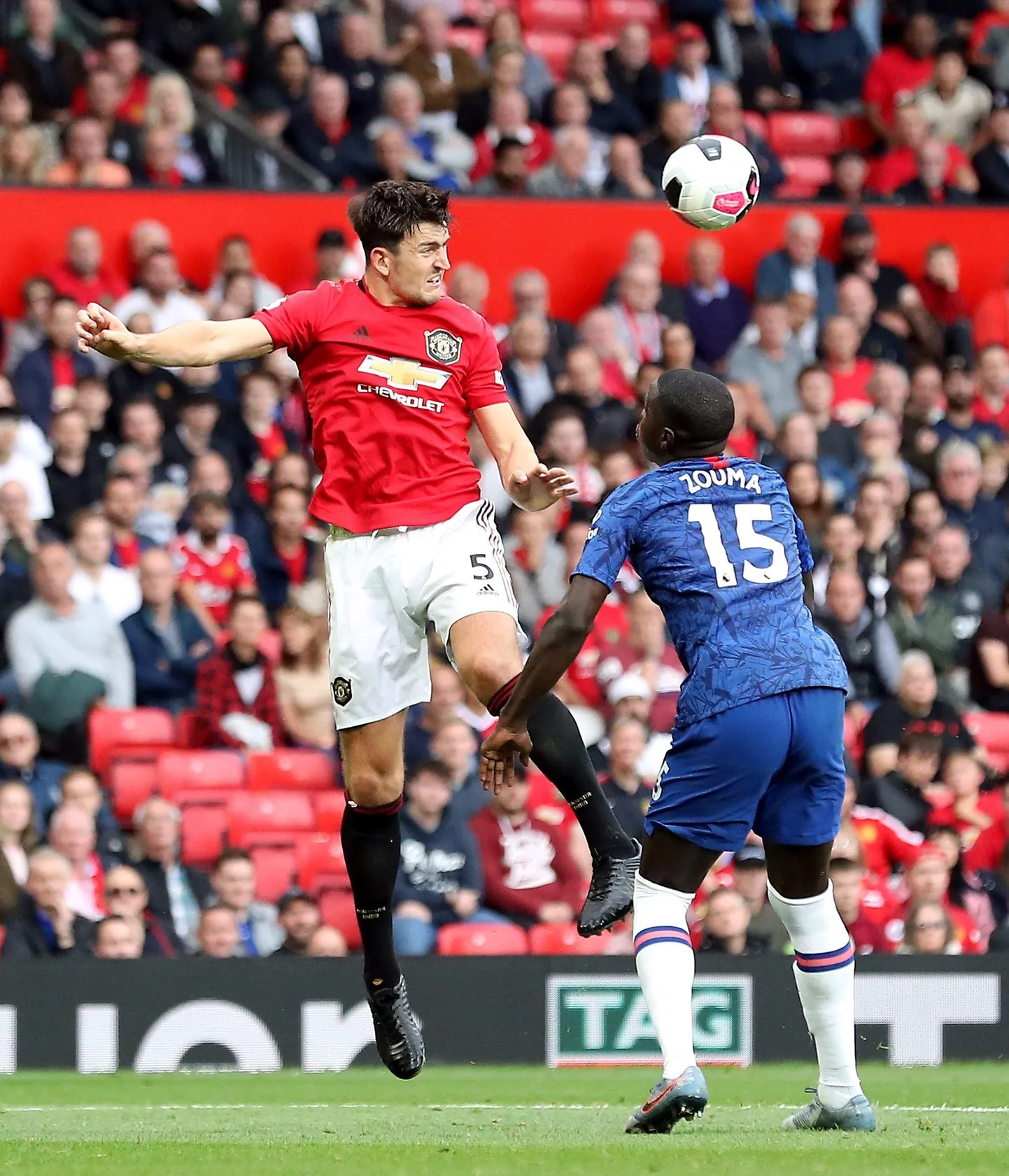 Leicesterist 80 miljoni naela eest Manchester Unitedisse siirdunud keskkaitsja Harry Maguire (vasakul) näitas kohe esimeses mängus oma väärtust, lüües enda valvatava ala puhtaks.