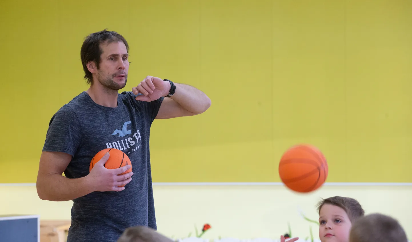 Valmo Kriisa.