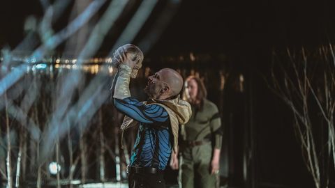 ARVUSTUS ⟩ Pärnu Endla «amletH»: kaunis kakofoonia kolpade, konksude ja ruunikepiga