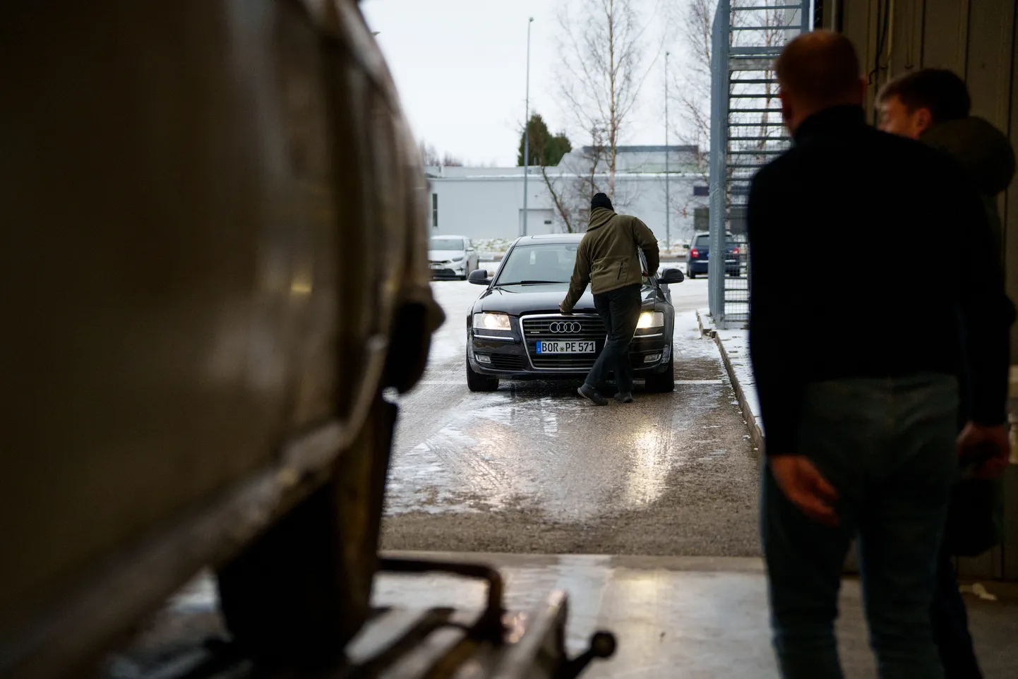Transpordiameti Pärnu teenindusbüroos oli laupäeval tihe tööpäev.