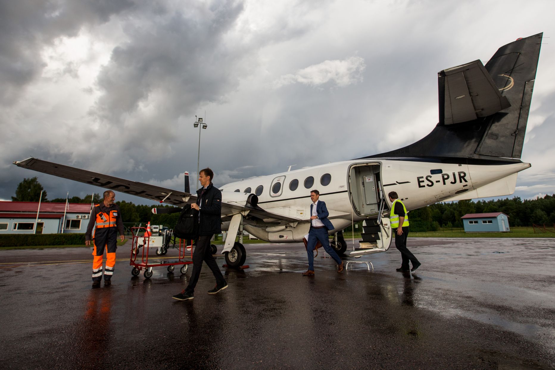 02.08.2016. Hiiumaa. Lennuühendus Hiiumaaga. Transaviabaltica. FOTO: EERO VABAMÄGI/POSTIMEES