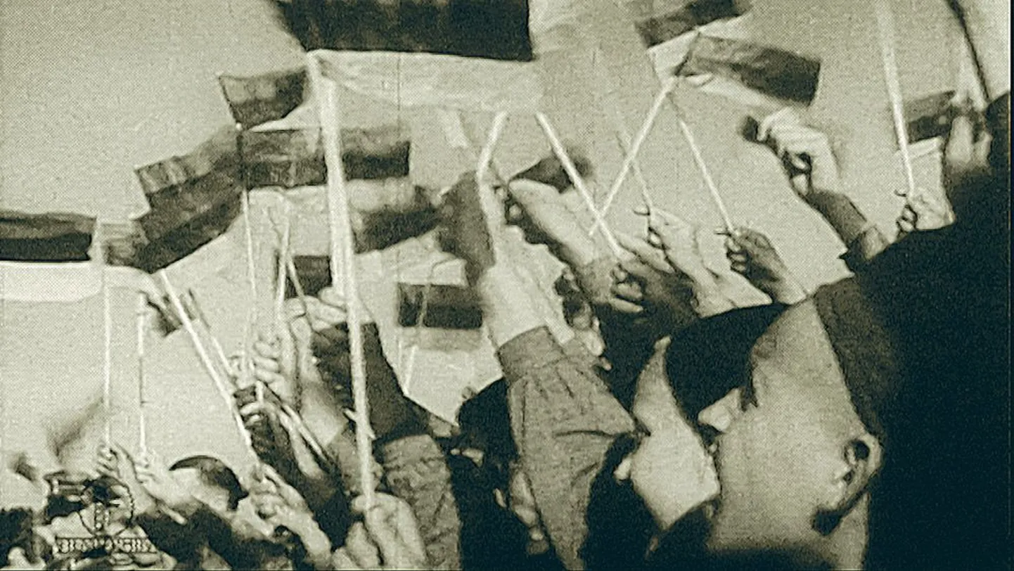 On aasta 1939. Eesti on veel iseseisev ja inimesed uhked oma riigi üle.