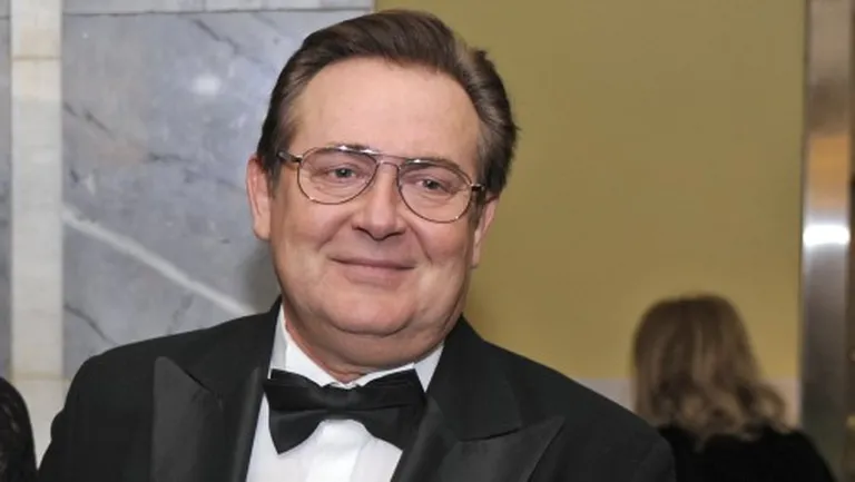 Юрий Стоянов