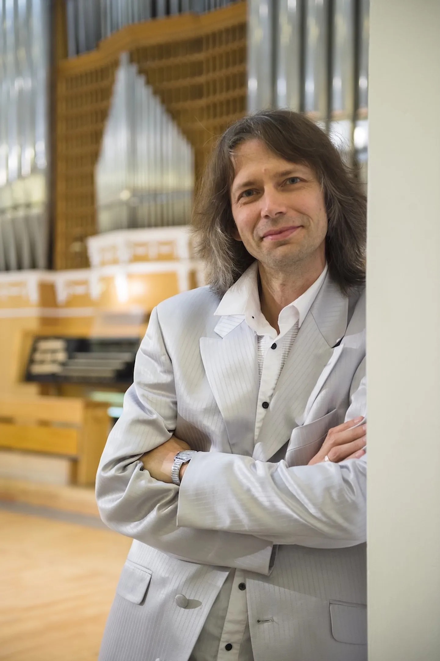 Organist Aare-Paul Lattik.