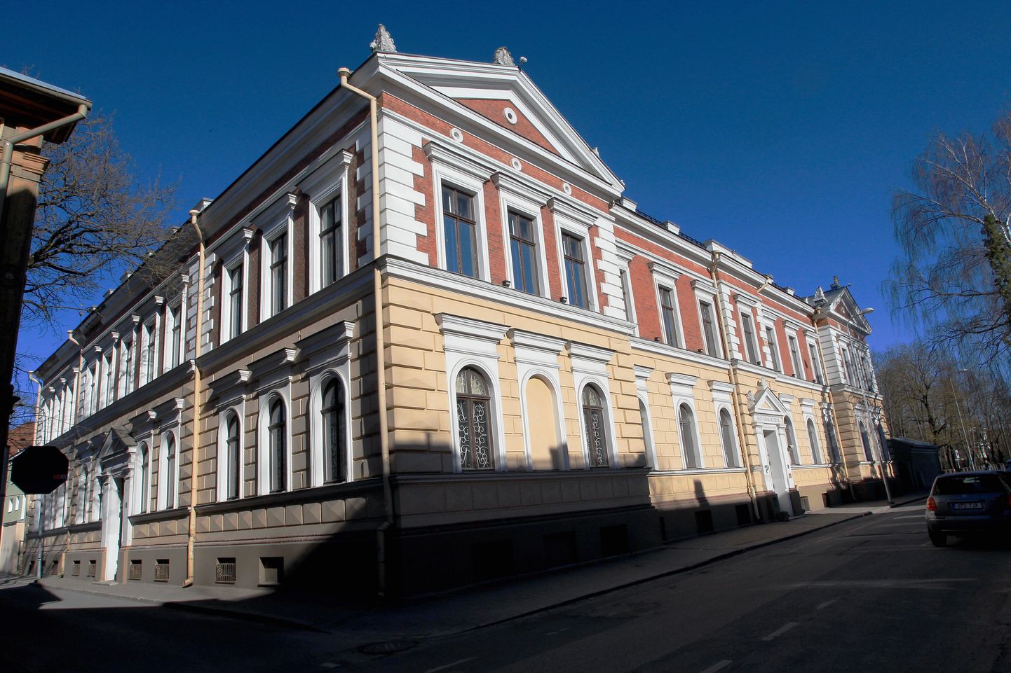 Alates 31. juulist avab TÜ raamatukogu koos pop-up lugemissaalidega uksed Veski tänaval.