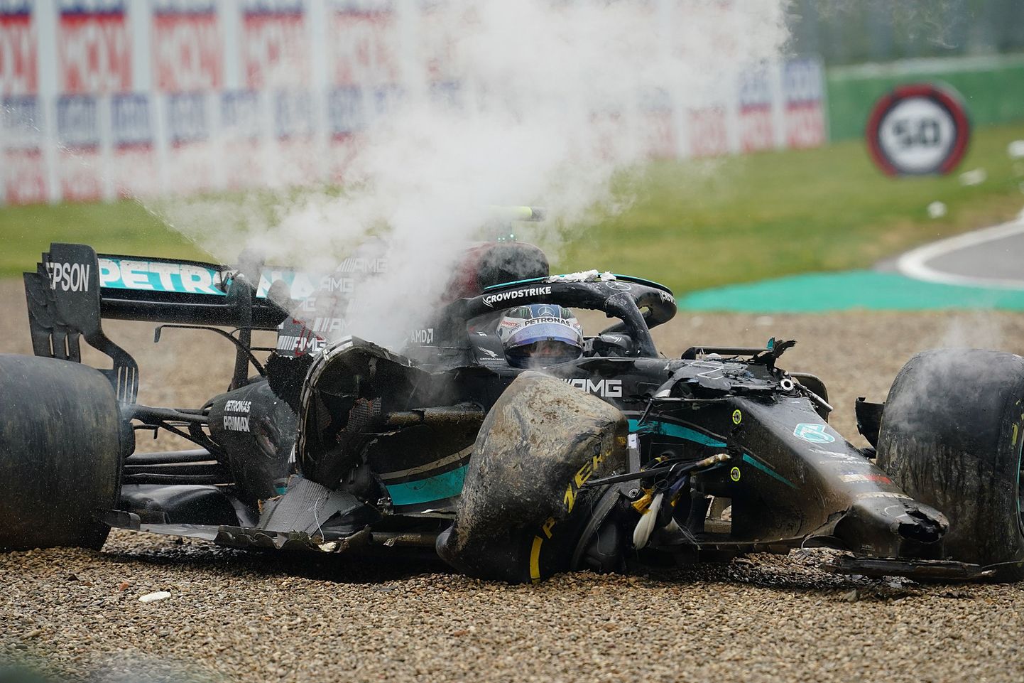 Valtteri Bottas puruks sõidetud vormel, kust Mercedes hea uudise avastas.