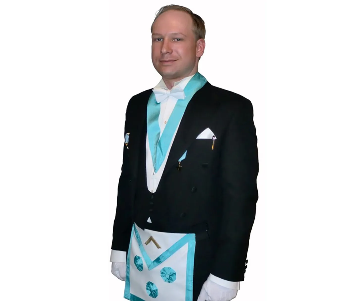 Foto manifestis ilmunud Anders Behring Breivikist, kus ta kannab vabamüürlaste riietust.