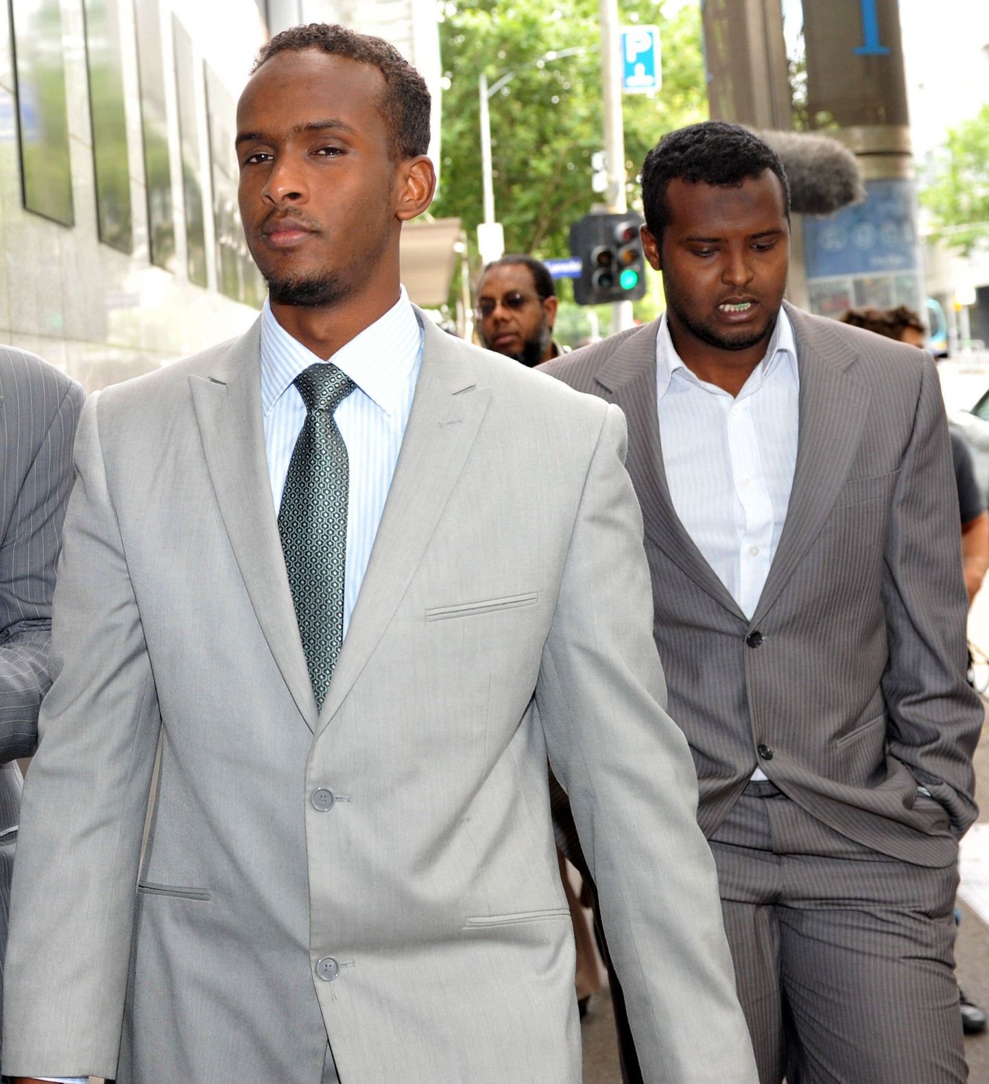 Kohtus mõisteti sama protsessi käigus õigeks Abdirahman Mohamud Ahmed (vasakul) ja Yacqub Khayre.