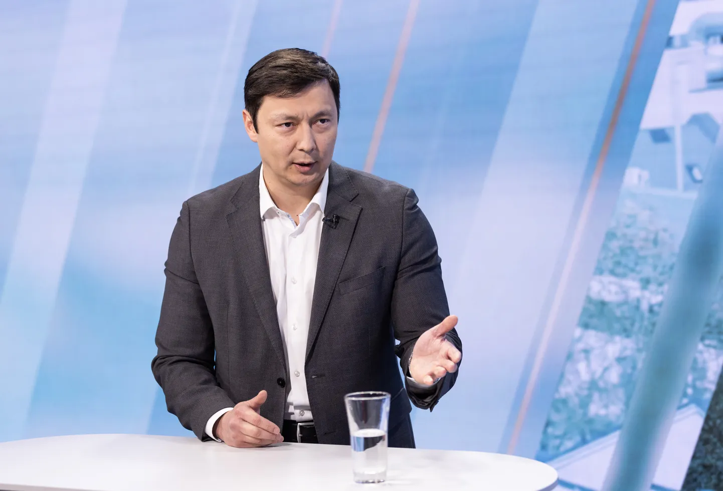 Михаил Кылварт.