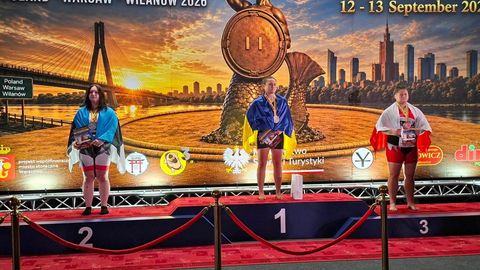 Eesti sumomaadleja võitis noorsoo Euroopa meistrivõistlustel kolm medalit