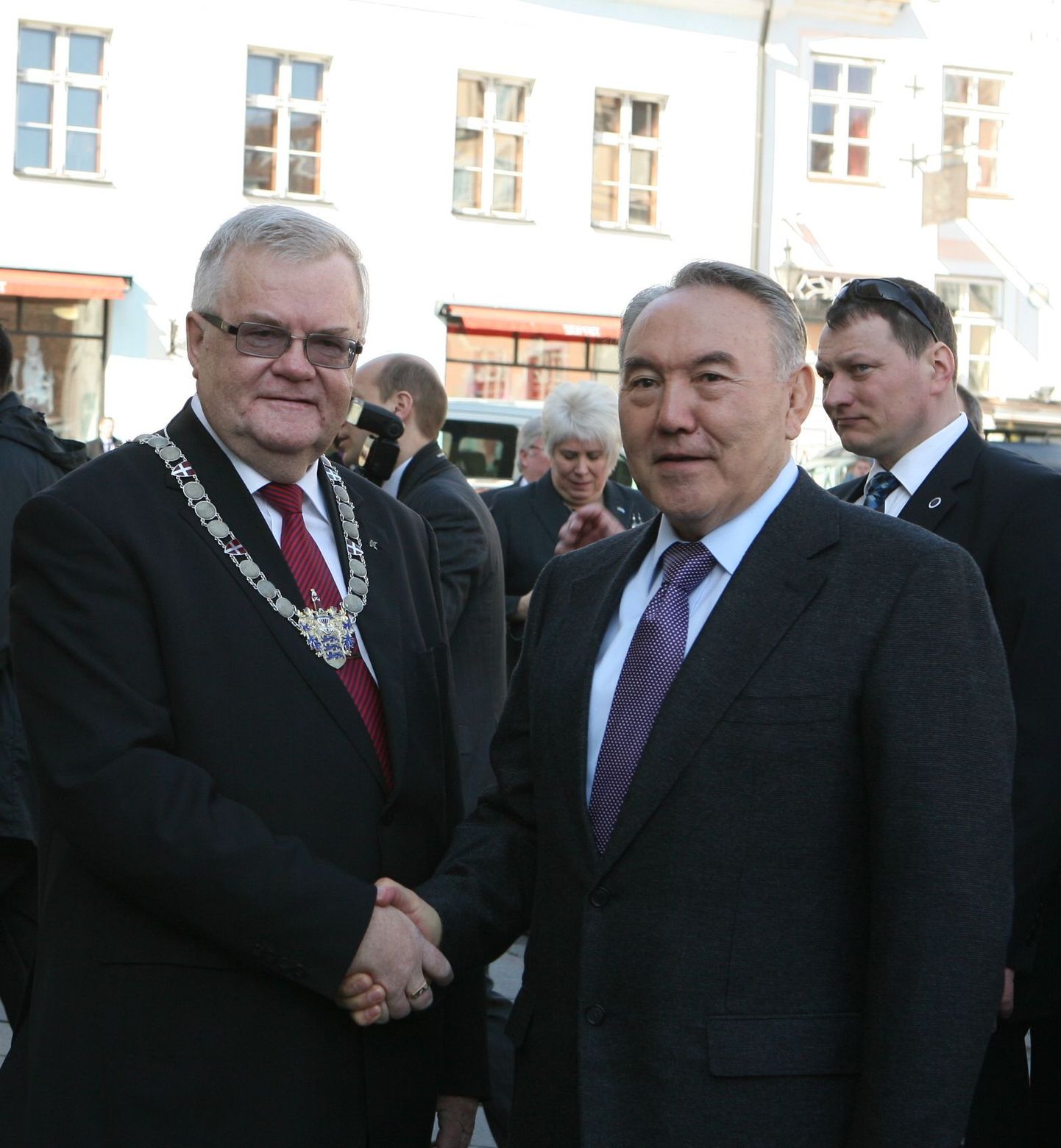 Tallinna linnapea Edgar Savisaar ja Kasahstani president Nursultan Nazarbajev.