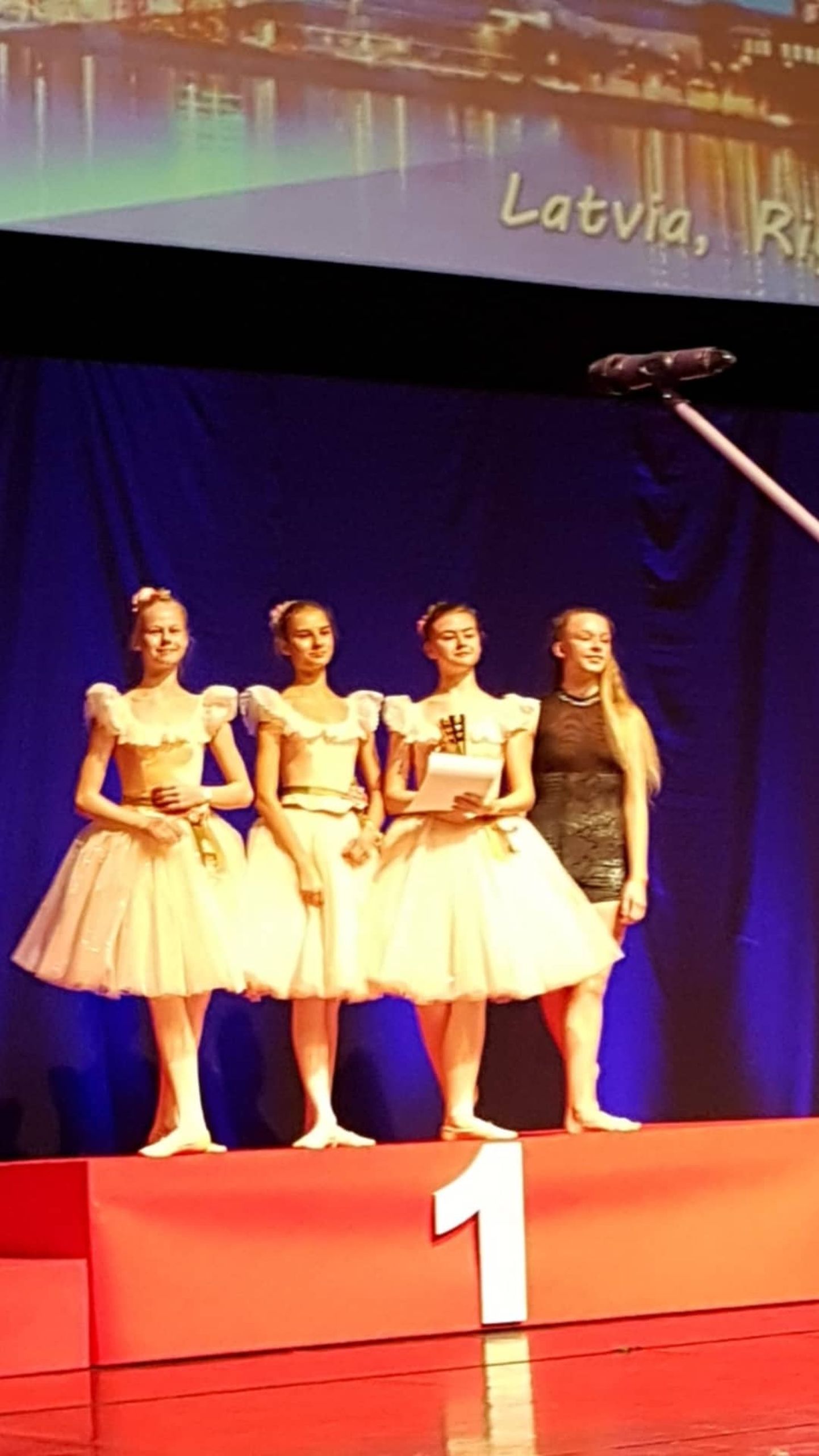 Vanemuise Tantsu- ja Balletikool saavutas Riias võistlustel mitu esikohta.