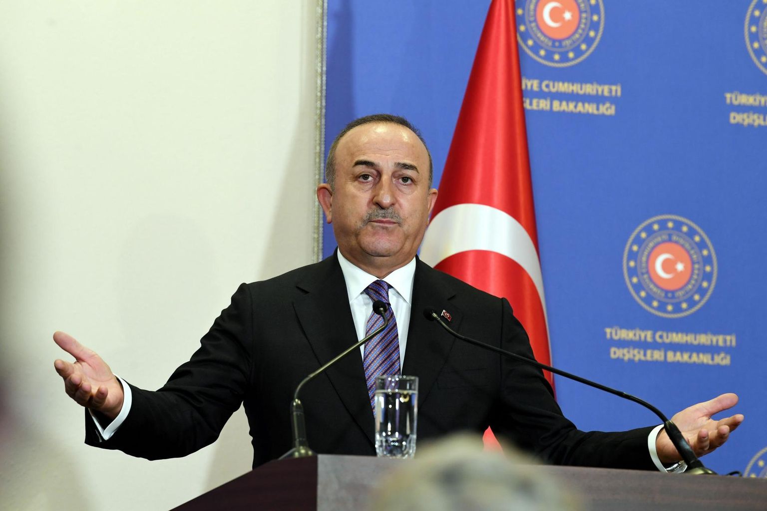 Министр иностранных дел Турции Мевлют Чавушоглу.