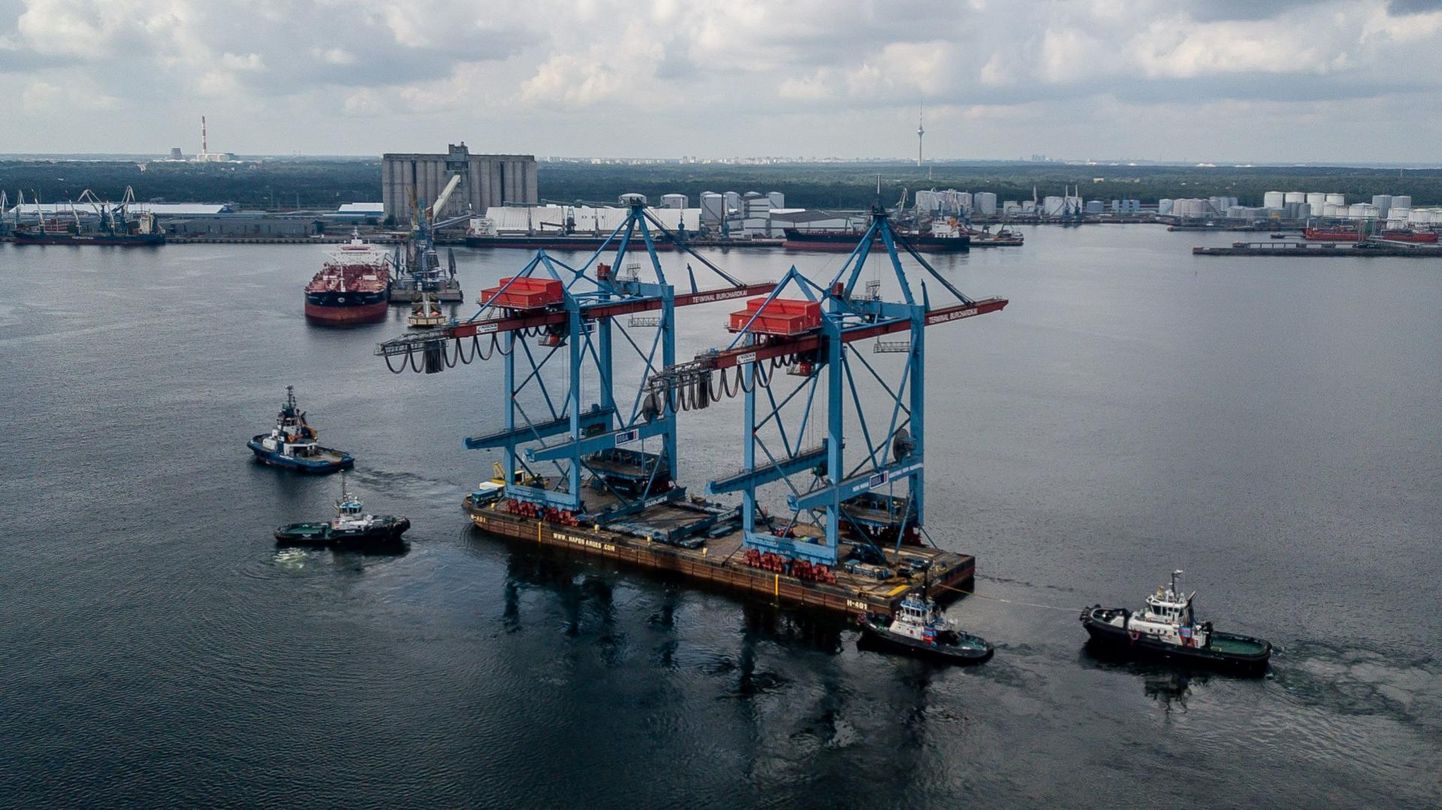 HHLA TK Estonia terminali kaks suurt konteinerikraanat Muuga sadamas