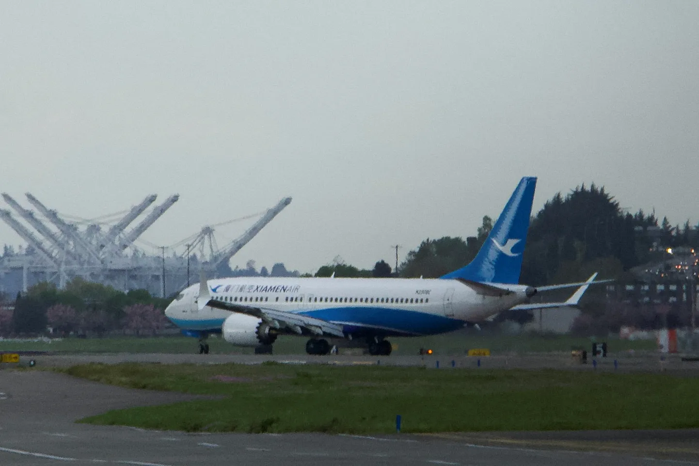 Pühapäeval Hiinast Seattle'i lennuväljale tagasi lennanud Xiamen Airlinesi värvidesse võõbatud 737 MAX.