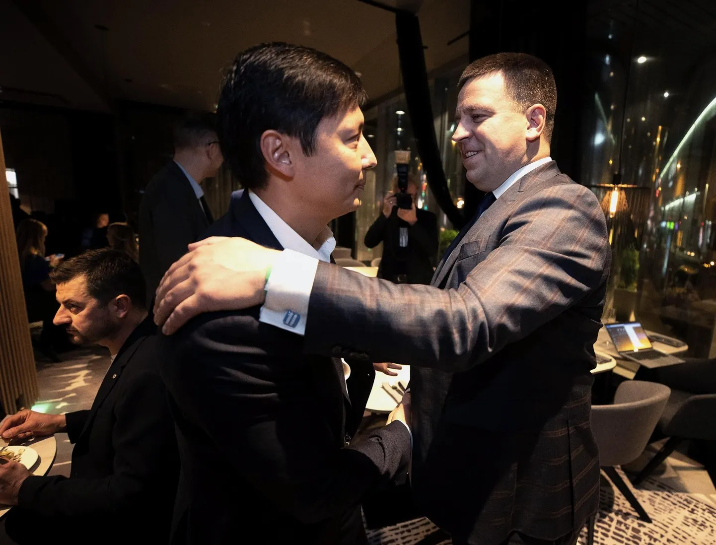 Mihhail Kõlvart ja Jüri Ratas.