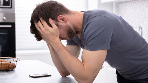 Meestel võivad olla teistsugused depressiooni diagnoosimise kriteeriumid. Meestel võivad olla teistsugused depressiooni diagnoosimise kriteeriumid.