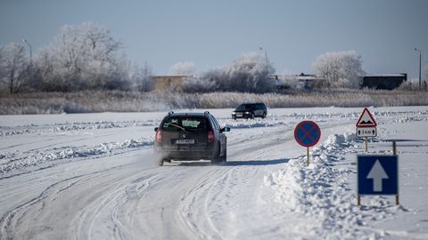 Kargete külmakraadide korral plaanitakse jääteed Kihnu ja Vormsi suunal