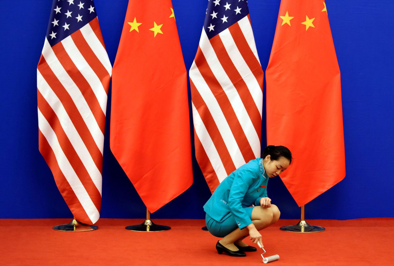 Флаги США и Китая.