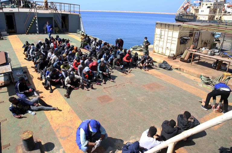 Liibüa rannikuvalve päästis peamiselt Aafrika päritolu migrandid, kes tahtsid jõuda Itaaliasse.