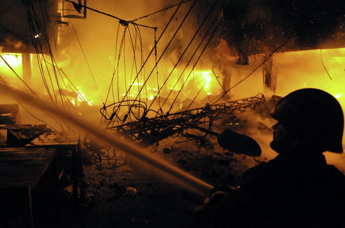 Lahore plahvatustes hukkus 43 inimest.