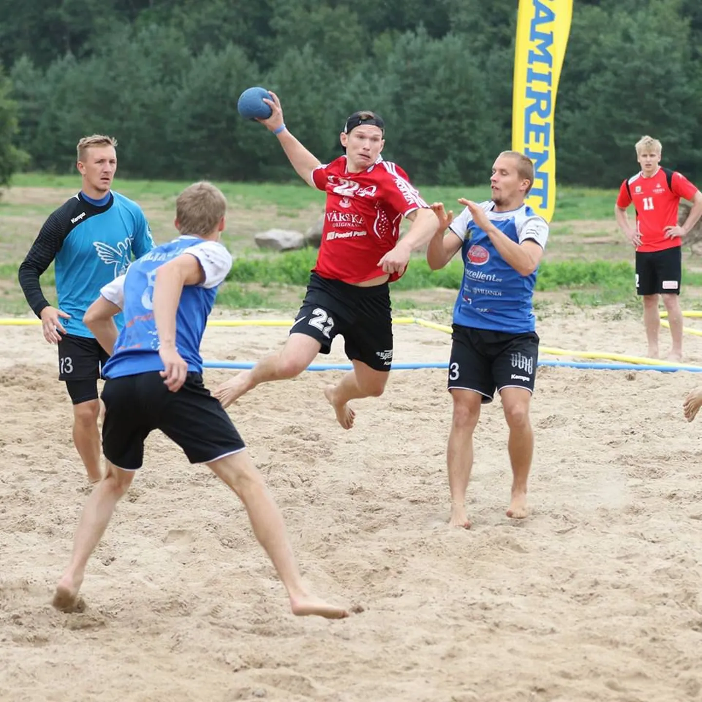 Laupäeval kell 10 mängitakse Viljandis rannakäsipalli sarja kolmas etapp.