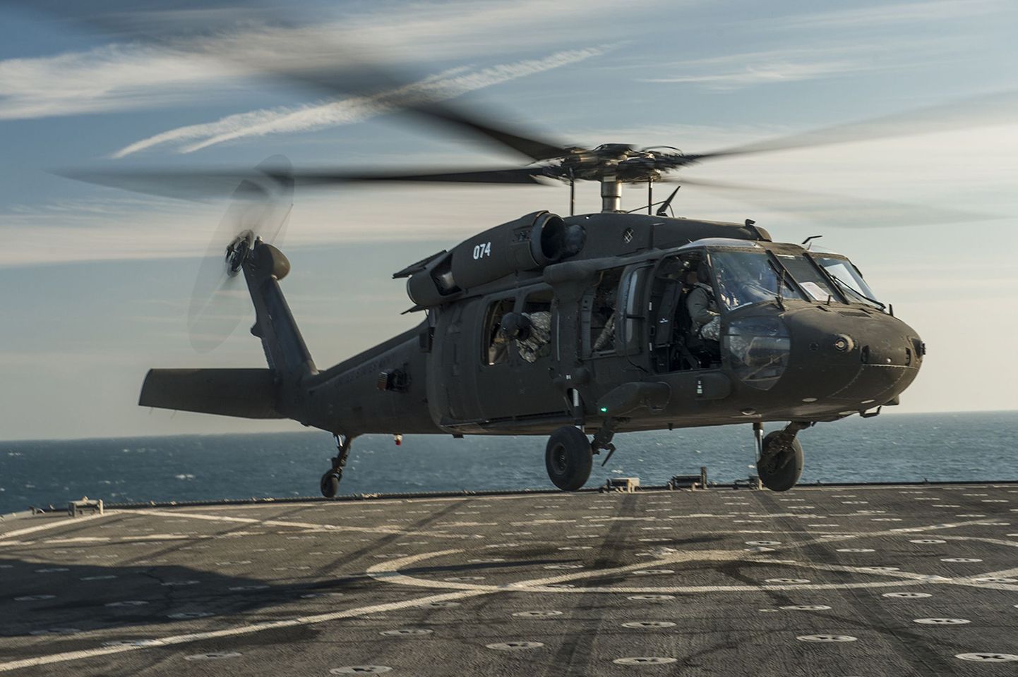 USA armeele kuuluv helikopter UH-60 Blackhawk.
