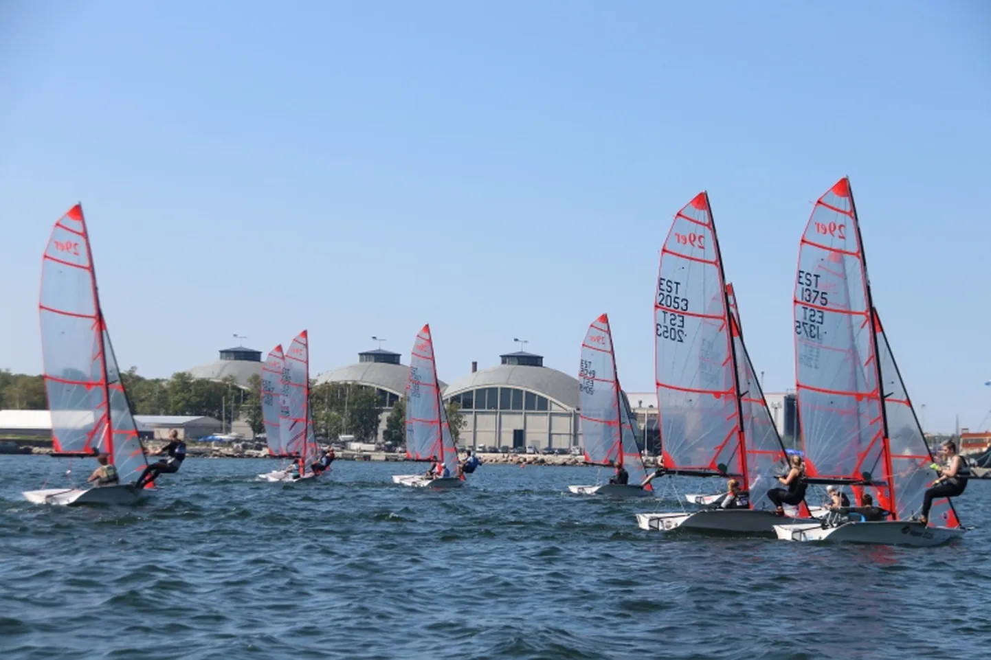 29er klass võistlemas 2018. aasta Tallinn Race'il Tallinna merepäevadel Lennusadamas