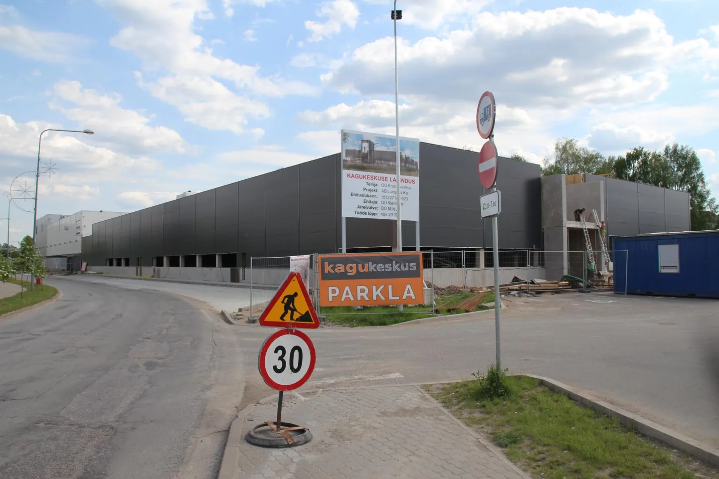 Kui kõik läheb plaanipäraselt, avatakse Võru Kagukeskuse juurdeehitis sügisel.