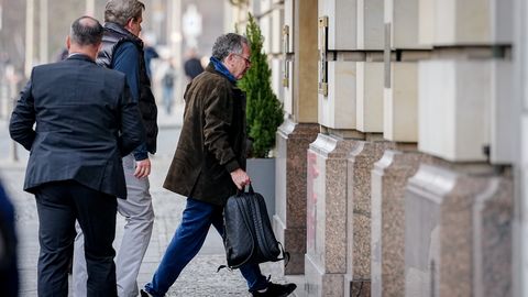 Zelenskis, Vitkofs un Kušners ieradušies uz sarunām Berlīnē