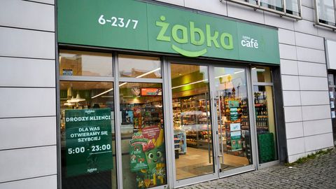 Circle K Owner Makes Record $8.73 Billion Bid for Polish Chain Żabka