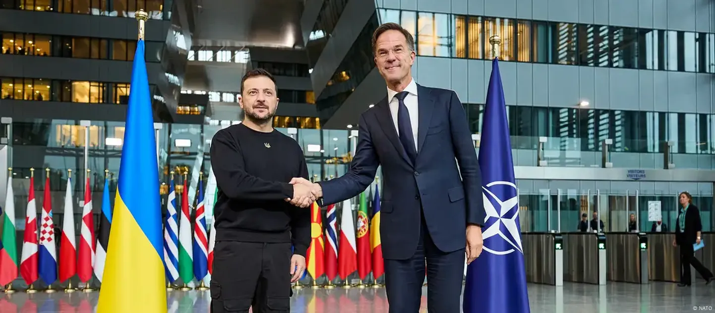 Президент Украины Владимир Зеленский и новый генсек НАТО Марк Рютте, Брюссель, ноябрь 2024 года