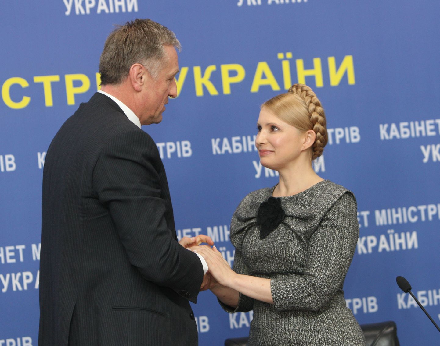 Tšehhi peaminister Mirek Topolanek ja Ukraina valitsusjuht Julia Tõmosenko.