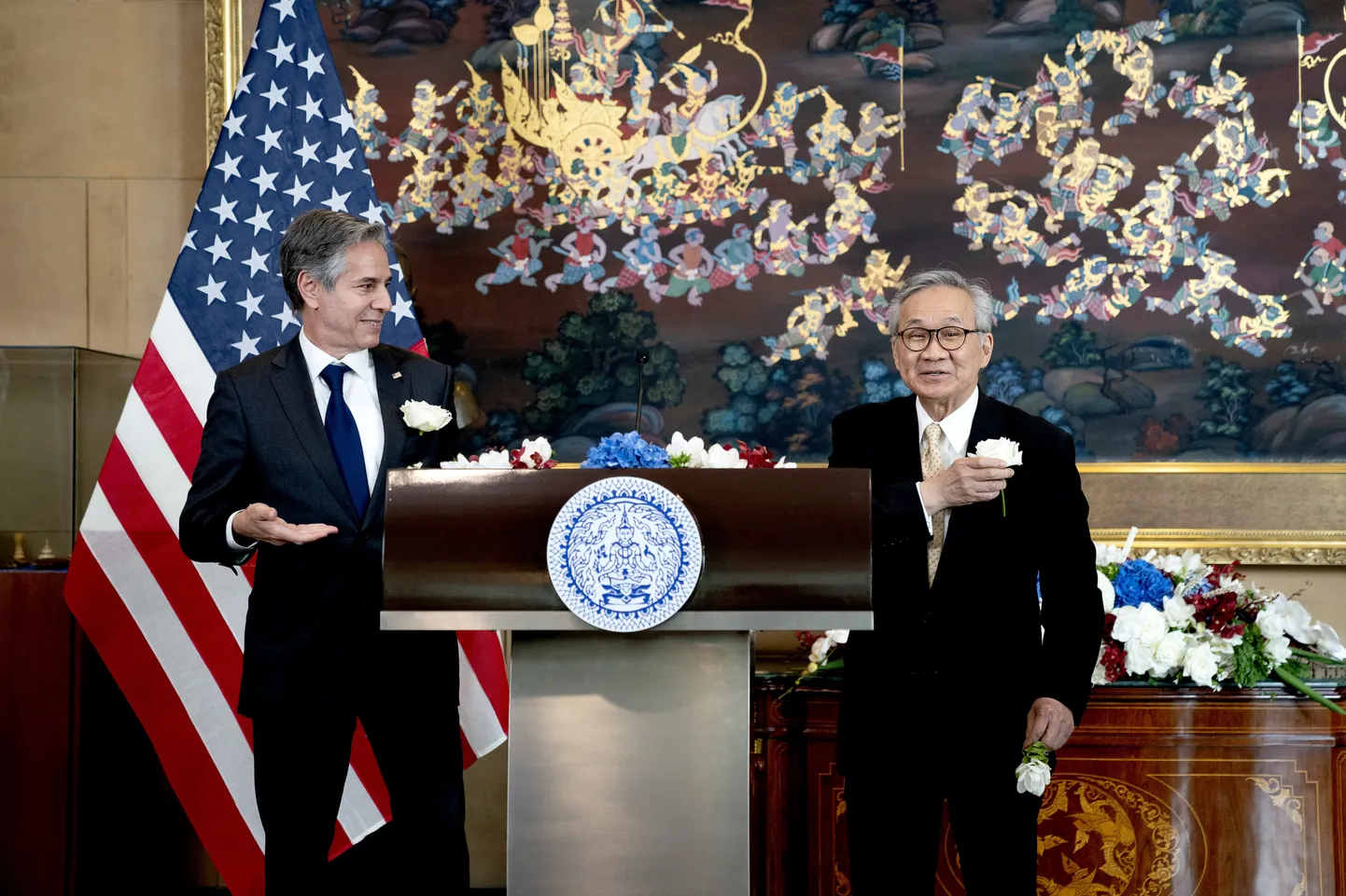USA välisminister Antony Blinken kohtumisel oma Tai ametivenna Don Pramudwinaiga.