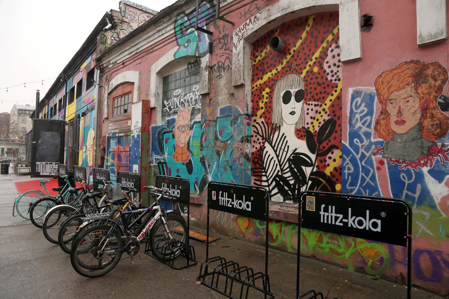 Grafiti Tallinas ielas kvartālā