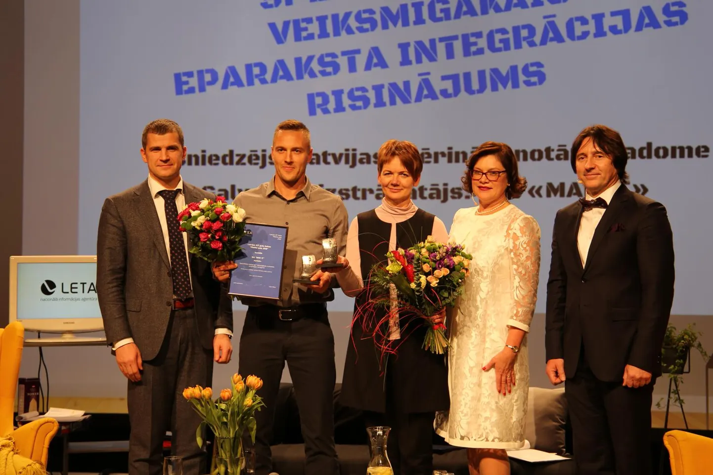 Par 2018.gada labāko eParaksta integrācijas risinājumu atzīts Latvijas Zvērinātu notāru padomes projekts “DigiNotārs". Platīna Pele 2018 pasniegšanas ceremonija.