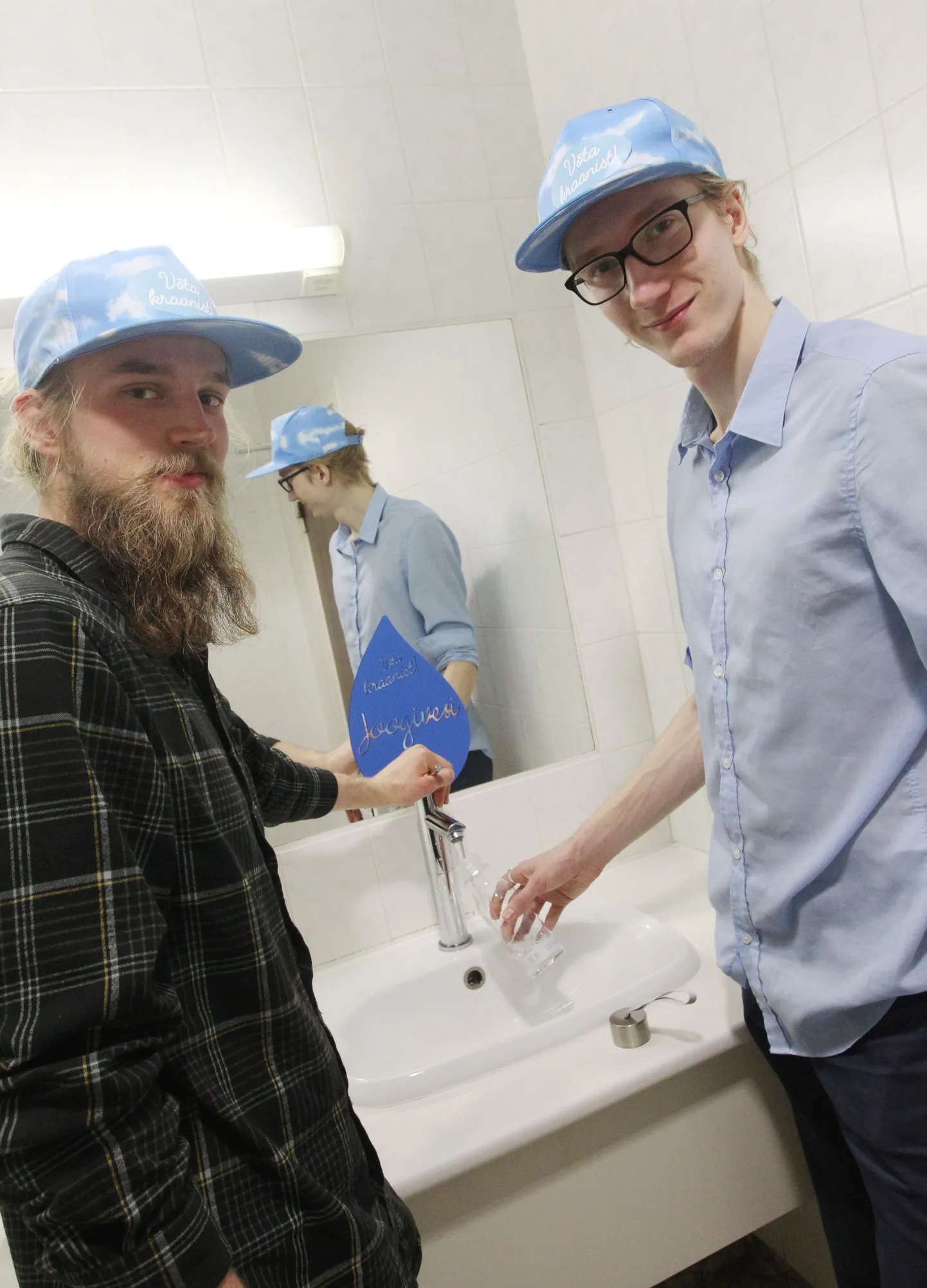 Projekti "Võta kraanist!" eestvedajad Artur Pata (vasakult) ja Kristjan-Julius Laak.