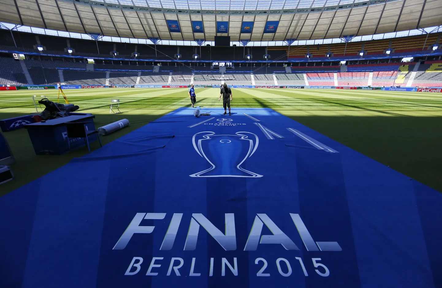 Стадион в Берлине, где сегодня вечером состоится финальный матч ЛЧ.