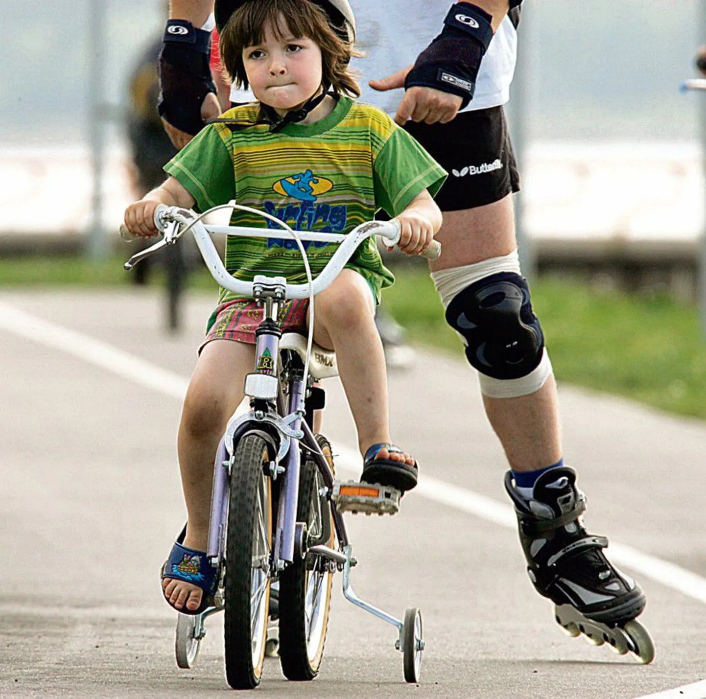 Perega sportima: kes sõidab rattaga, kes liugleb rulluiskudel...