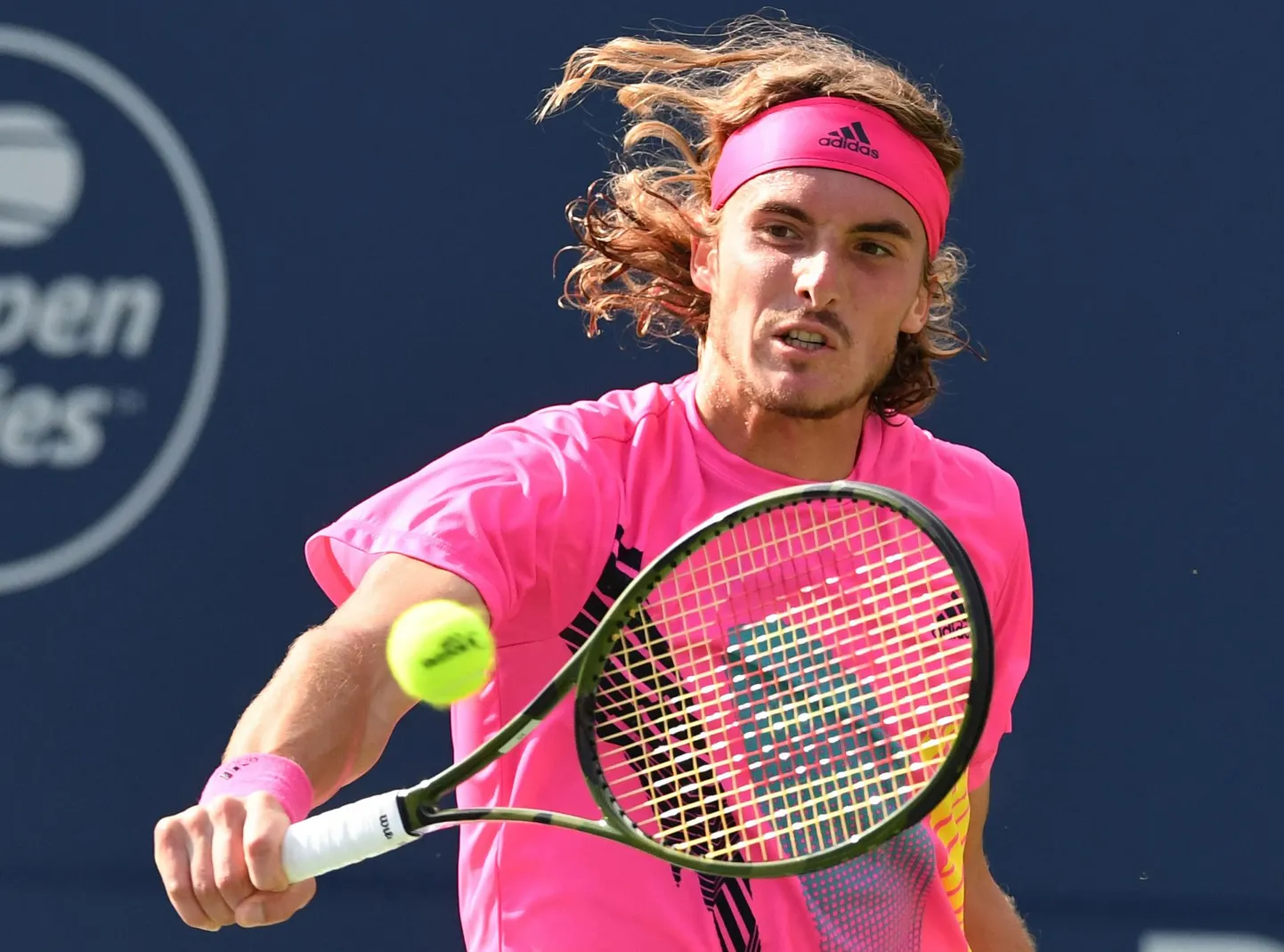 Stefanos Tsitsipas augustis Torontos, kus võttis ühtejutti rajalt maha neli esikümne mängijat.