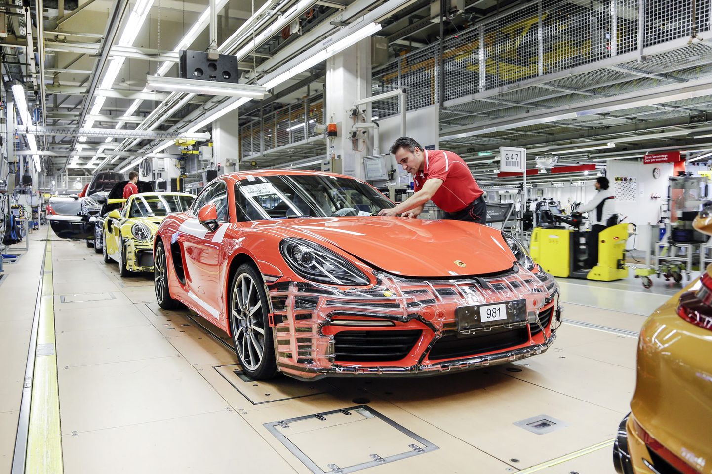 Darbs Porsche rūpnīcā