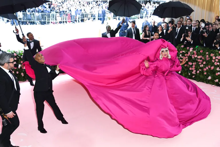 Леди Гага. Met Gala 2019.