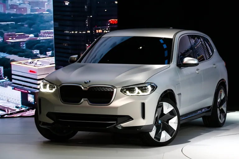 BMW iX3 Pekingi autoshow'l aprilli lõpus