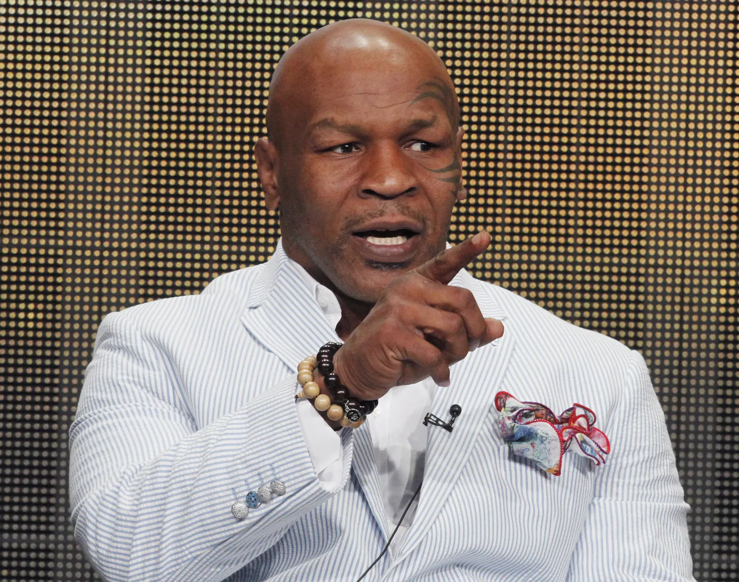Endine raskekaalu poksitšempion Mike Tyson on jälle elu laineharjal.