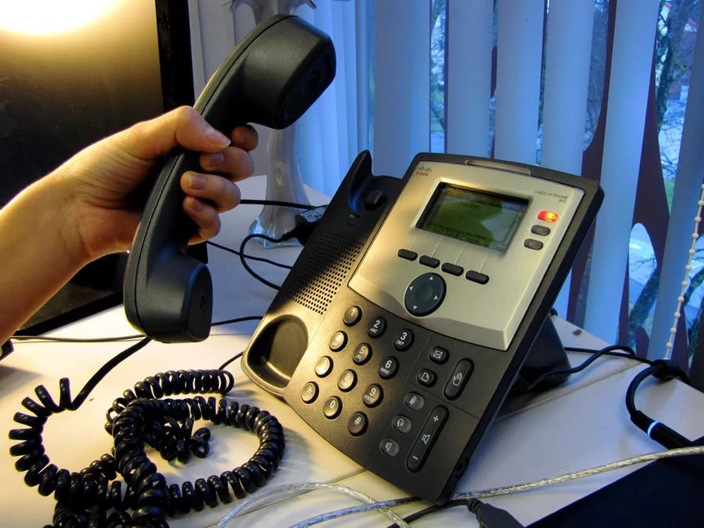Terviseamet hoiatab telefoni teel teste pakkuvate petiste eest.