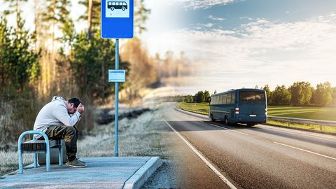 Pasažieru pārvadājumu sistēma brūk: reģionos aizvien biežāk velti gaidīt autobusu